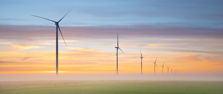 wind-energy-7394705_1920_cropjpg